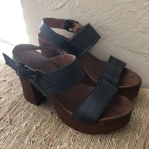 Musse & Cloud Size 38 Gray Platform Heel Sandal